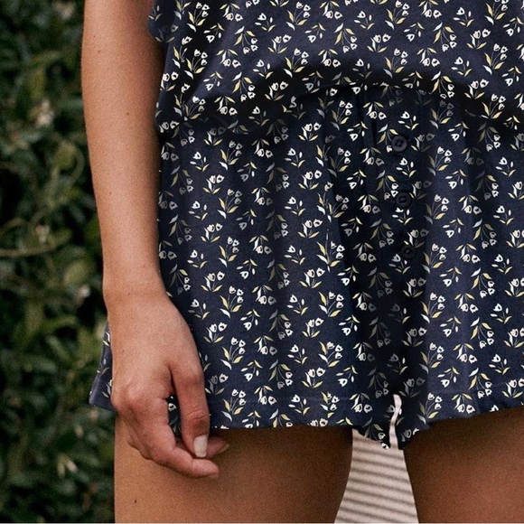 (Size 1)THE GREAT. The Tap Shorts